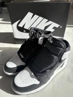 新品　NIKE AIR JORDAN 1 HIGH キッズ23.0cm 白/黒