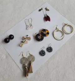 ピアス　まとめ売り（リボン、羽、ヒョウ柄、サークル 等）