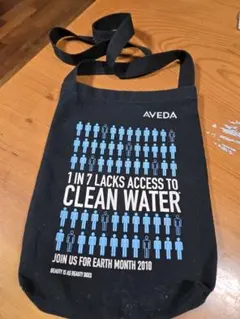 AVEDA サコッシュのサムネイル