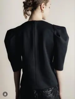 【新品未使用】HEVE Puff Shoulder Tops heve Puff Shoulder Tops ブラック F 新品タグ付き - メルカリ