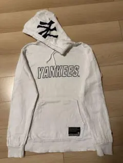 MLB公式 NYヤンキース 薄手 パーカー ホワイト L 春秋向け
