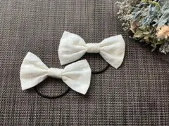 リボン・ヘアゴム・お揃い・おしゃれ・ヘアアクセ・刺繍柄・白・ホワイト・冬・発表会