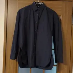 ユニクロ　長袖シャツ　紺色のサムネイル