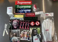 Supreme セット（ステッカー多数／手袋・シャワーキャップ・ミニフィギュア）