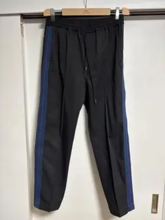 ブラック/ブルー サイドストライプパンツ