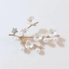 枝に咲く フラワー ブローチ・冬 春 花 桜 梅 植物 f2-3696