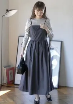 【新品】サニーレーベル　シャーリングキャミワンピース