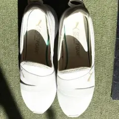 新品美品！Puma SoftFoam ホワイト スリッポン