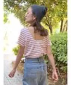 バックオープンTシャツのサムネイル
