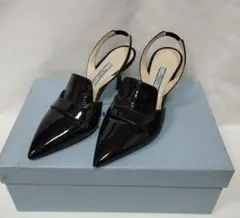 プラダ エナメル ブラック ポインテッドトゥ ミュール Sサイズ 21cm