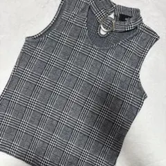 salire ノースリーブトップスのサムネイル