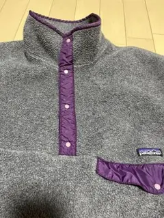 は*ぴ様 patagonia グレー前立てナイロン　シンチラスナップT USA製