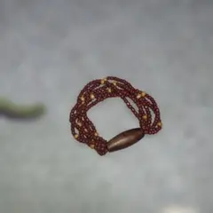 赤色と茶色の多重巻きブレスレット　インド　アフリカ　民族