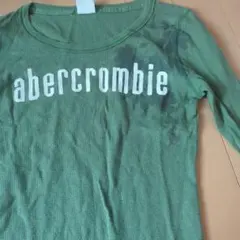 abercrombie グリーン Tシャツ