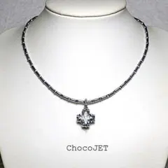 チェコビーズ・ミニクロスネックレス シルバービーズネックレス 銀色