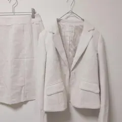 any SiS ホワイトスーツジャケット スカート セットアップ　春物