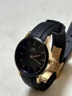 Daniel Wellington 腕時計 ブラック ゴールドのサムネイル