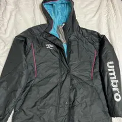 umbro　ベンチコート　Mサイズ