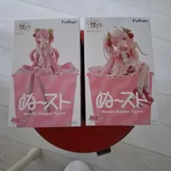 桜ミク　フィギュア　　初音ミク　ぬースト 2体セットのサムネイル