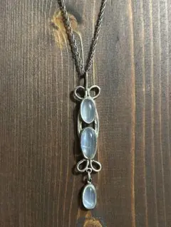 イギリスヴィンテージ　ムーンストーンネックレス