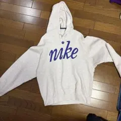 Nike グレー フード付きパーカー