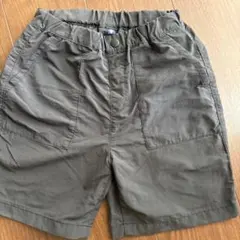 UNIQLO 130 ブラックハーフパンツ