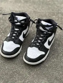 パンダダンク Nike ブラックホワイト ハイカットスニーカー 箱付き DUNK