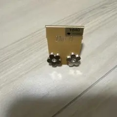 花型クリスタルピアス ゴールド