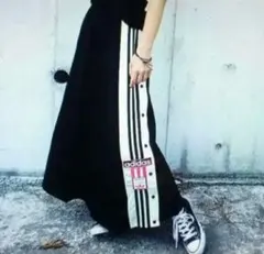 アディダス adidas アディブレイク サイドスナップスカート 赤タグ 完売品