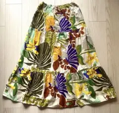 ZARA ボタニカル柄 ティアードスカート XSのサムネイル