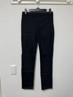 GU / クロップドレギンスパンツのサムネイル