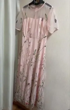 ピンク 花刺繍 半袖 ワンピース