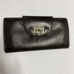 フェラガモ　長財布　Salvatore Ferragamo　サイフ　こげ茶