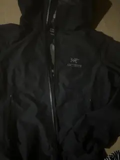廃盤 ARC'TERYX GORE-TEX マウンテンパーカー ブラックのサムネイル