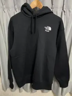 【新品未使用】THE NORTH FACE PLAY パーカーのサムネイル