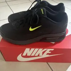 Nike Air Max ブラック/イエロー