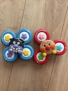 【アンパンマン 】夢中で集中力アップ！どこでもぺたクル育脳スピナーセット