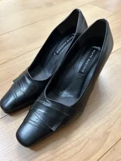 パンプス　22.5 EE