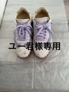 クリスチャン・ルブタン　ルビシャークモデル