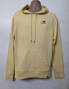 NEW BALANCE ニューバランス　ロゴ刺繍 パーカー　イエロー