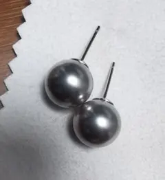 新品美品|グレーパール　大きめ真珠　ピアス