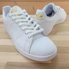 Item thumbnail for item 24dbe965-fadc-4141-af8e-2f8c12cb4842