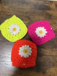 ネオンカラー花モチーフポーチ