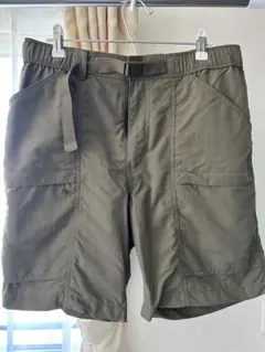 UNIQLO ナイロン　ギアショーツ　オリーブ Mサイズ