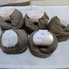 Wister 洗えるメリノ 100 40g 5玉