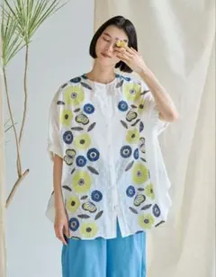 完売　マーブルシュッド　traveling butterfly　ブラウスのサムネイル