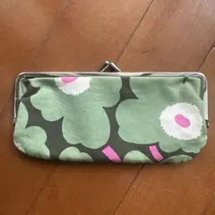 Item thumbnail for item 3c927fcb-867c-4da7-820c-82c7bbbc2a76