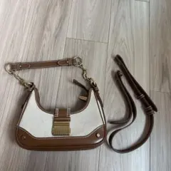 CHARLES & KEITH ショルダーバッグ