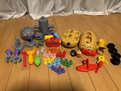 美品 アンパンマン ねじねじアンパンマンごうとだだんだんDX アンパンマンごうのサムネイル