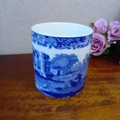 Item thumbnail for item c23efe07-da16-4f9b-840a-10b94df6b69d